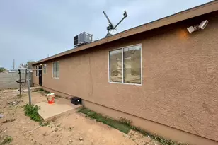 2549 E Chipman Rd, Phoenix, AZ 85040 - Photo 36