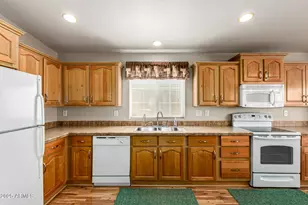 1890 N Ridge Way, Casa Grande, AZ 85122 - Photo 12