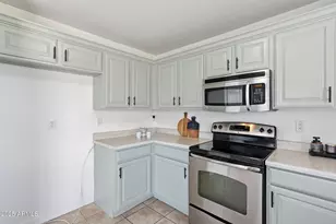 16218 N 159th Ave, Surprise, AZ 85374 - Photo 8