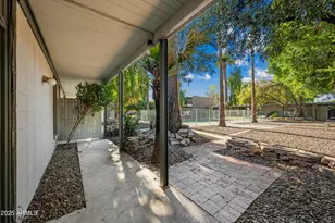 1101 E Bethany Home Rd, Phoenix, AZ 85014 - Photo 2