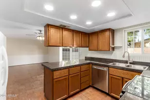 1518 E Candlestick Dr, Tempe, AZ 85283 - Photo 14