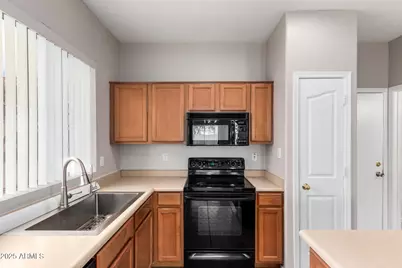 7503 S 14th Street, Phoenix, AZ 85042 - Photo 10