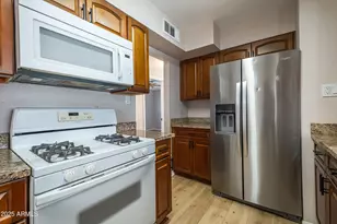 2045 W Sunnyside Ave, Phoenix, AZ 85029 - Photo 8