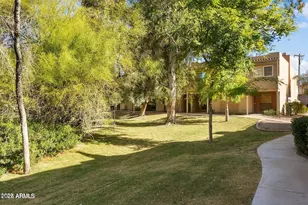 1425 E Desert Cove Ave, Phoenix, AZ 85020 - Photo 22