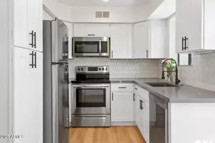 1425 E Desert Cove Ave, Phoenix, AZ 85020 - Photo 8