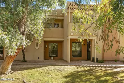 1425 E Desert Cove Avenue #33, Phoenix, AZ 85020 - Photo 1