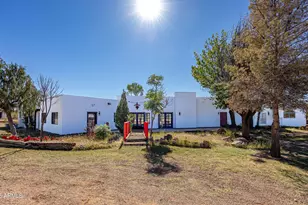 1151 E Border Rd, Bisbee, AZ 85603 - Photo 14