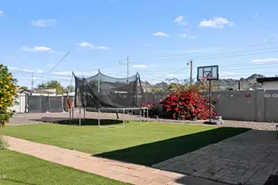 1144 E Sunnyslope Ln, Phoenix, AZ 85020 - Photo 1