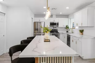 704 E Mesquite Ave, Gilbert, AZ 85296 - Photo 44