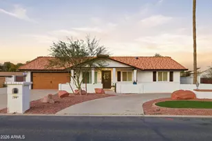 704 E Mesquite Ave, Gilbert, AZ 85296 - Photo 1