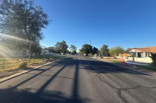 704 E Mesquite Ave, Gilbert, AZ 85296 - Photo 4