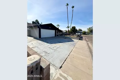 4813 W Hayward Avenue, Glendale, AZ 85301 - Photo 2