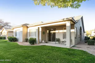 23729 S Pleasant Way, Sun Lakes, AZ 85248 - Photo 4