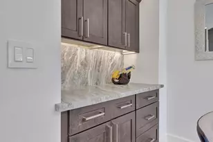 1362 E Wickieup Ln, Phoenix, AZ 85024 - Photo 18