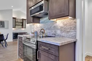 1362 E Wickieup Ln, Phoenix, AZ 85024 - Photo 22