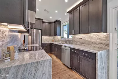 1362 E Wickieup Lane, Phoenix, AZ 85024 - Photo 16