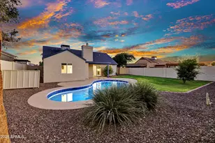 1362 E Wickieup Ln, Phoenix, AZ 85024 - Photo 42