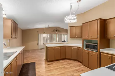 2208 W Baseline Avenue #137, Apache Junction, AZ 85120 - Photo 10