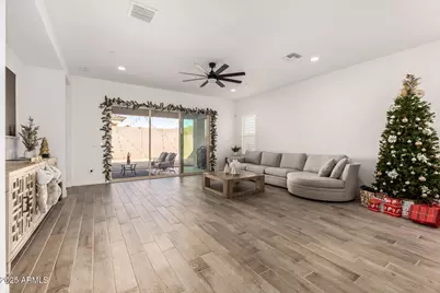 21124 W Windsor Avenue, Buckeye, AZ 85396 - Photo 8