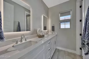 22220 N 34th Pl, Phoenix, AZ 85050 - Photo 32