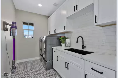 22220 N 34th Place, Phoenix, AZ 85050 - Photo 42