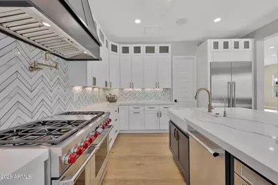 22220 N 34th Place, Phoenix, AZ 85050 - Photo 16