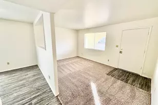 4520 W Hatcher Rd, Glendale, AZ 85302 - Photo 6