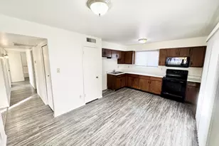 4520 W Hatcher Rd, Glendale, AZ 85302 - Photo 10