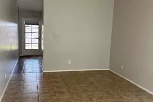 918 N Stapley Dr, Mesa, AZ 85203 - Photo 2