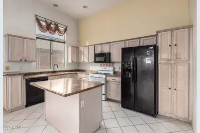 6881 W Pontiac Drive, Glendale, AZ 85308 - Photo 4