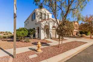 836 E Gary Ln, Phoenix, AZ 85042 - Photo 6