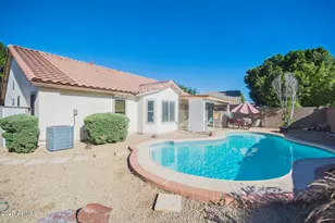 9935 W Irma Ln, Peoria, AZ 85382 - Photo 10