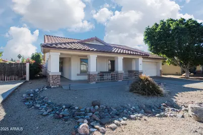 9935 W Irma Lane, Peoria, AZ 85382 - Photo 2