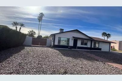 1839 W Kerry Lane, Phoenix, AZ 85027 - Photo 2