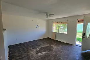 1607 N 62nd Ave, Phoenix, AZ 85035 - Photo 2