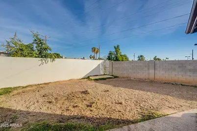 4249 W Townley Avenue, Phoenix, AZ 85051 - Photo 36