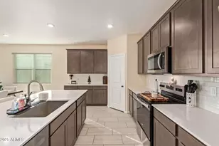 25443 W Graham Trl, Buckeye, AZ 85326 - Photo 16