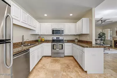 15151 N Frank Lloyd Wright Boulevard #1075, Scottsdale, AZ 85260 - Photo 4