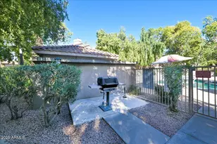15151 N Frank Lloyd Wright Blvd, Scottsdale, AZ 85260 - Photo 32