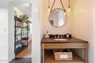 4021 E Hazelwood St, Phoenix, AZ 85018 - Photo 32