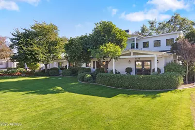 4021 E Hazelwood Street, Phoenix, AZ 85018 - Photo 1