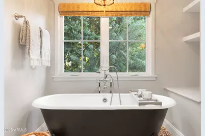 4021 E Hazelwood Street, Phoenix, AZ 85018 - Photo 18