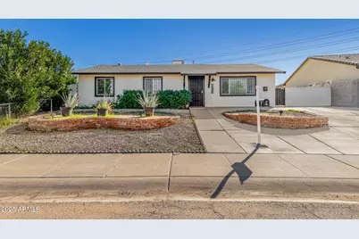 4713 E Hidalgo Avenue, Phoenix, AZ 85040 - Photo 1