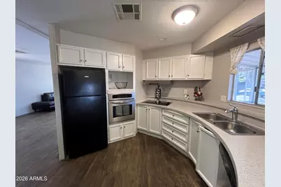 10960 N 67th Avenue #155, Glendale, AZ 85304 - Photo 6