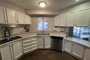 10960 N 67th Ave, Glendale, AZ 85304 - Photo 8