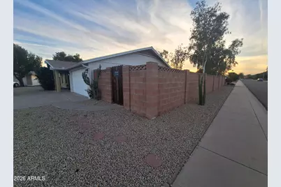 2839 E Altadena Avenue, Phoenix, AZ 85028 - Photo 6