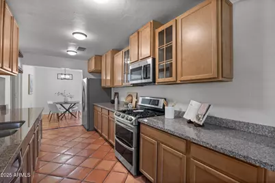 1825 E Medlock Drive, Phoenix, AZ 85016 - Photo 18