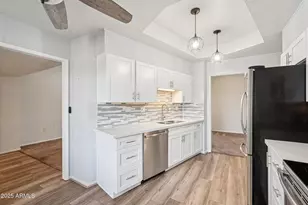 11146 W Jacaranda Dr, Sun City, AZ 85373 - Photo 14