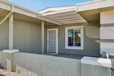 11146 W Jacaranda Drive, Sun City, AZ 85373 - Photo 4