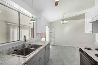 1813 E Grandview Road, Phoenix, AZ 85022 - Photo 12